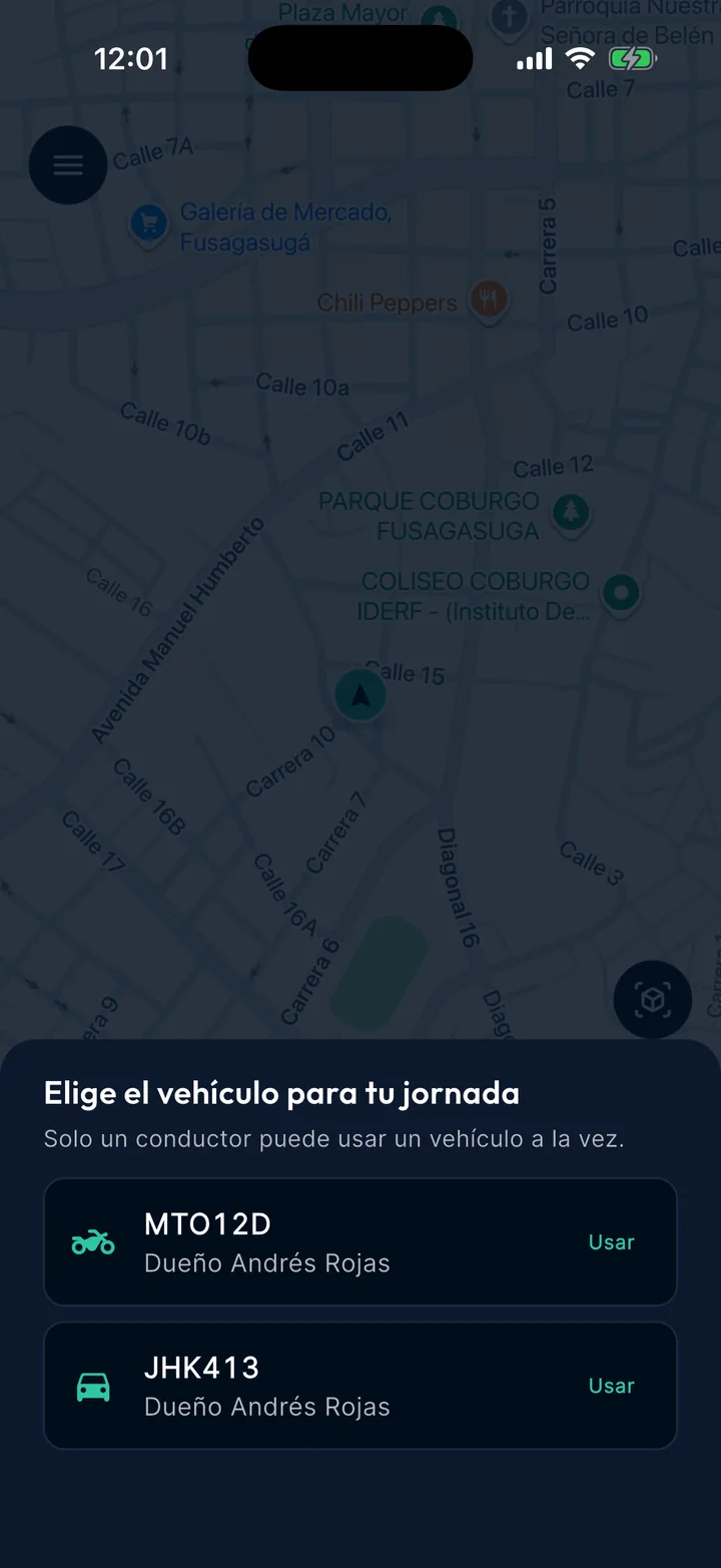 Selector de la app para elegir el vehículo de la jornada: una moto MTO12D y un carro JHK413 del mismo dueño